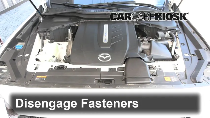 2024 Mazda CX-90 PHEV 2.5L 4 Cyl. PHEV Aceite Controlar nivel de aceite